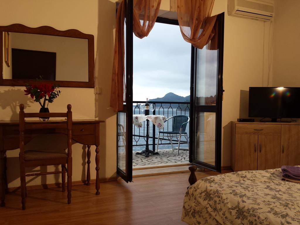 Apartments "Villa Mungos" Собра Экстерьер фото